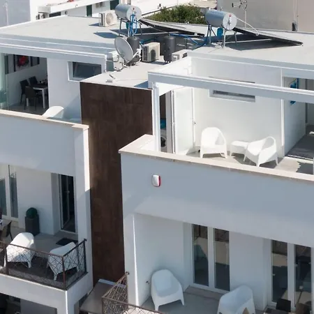 Anchor House * Torre Mozza