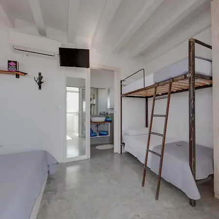 Anchor House Nyaraló *