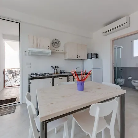 Anchor House Torre Mozza