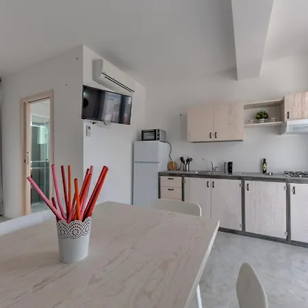 Anchor House توري موتسا